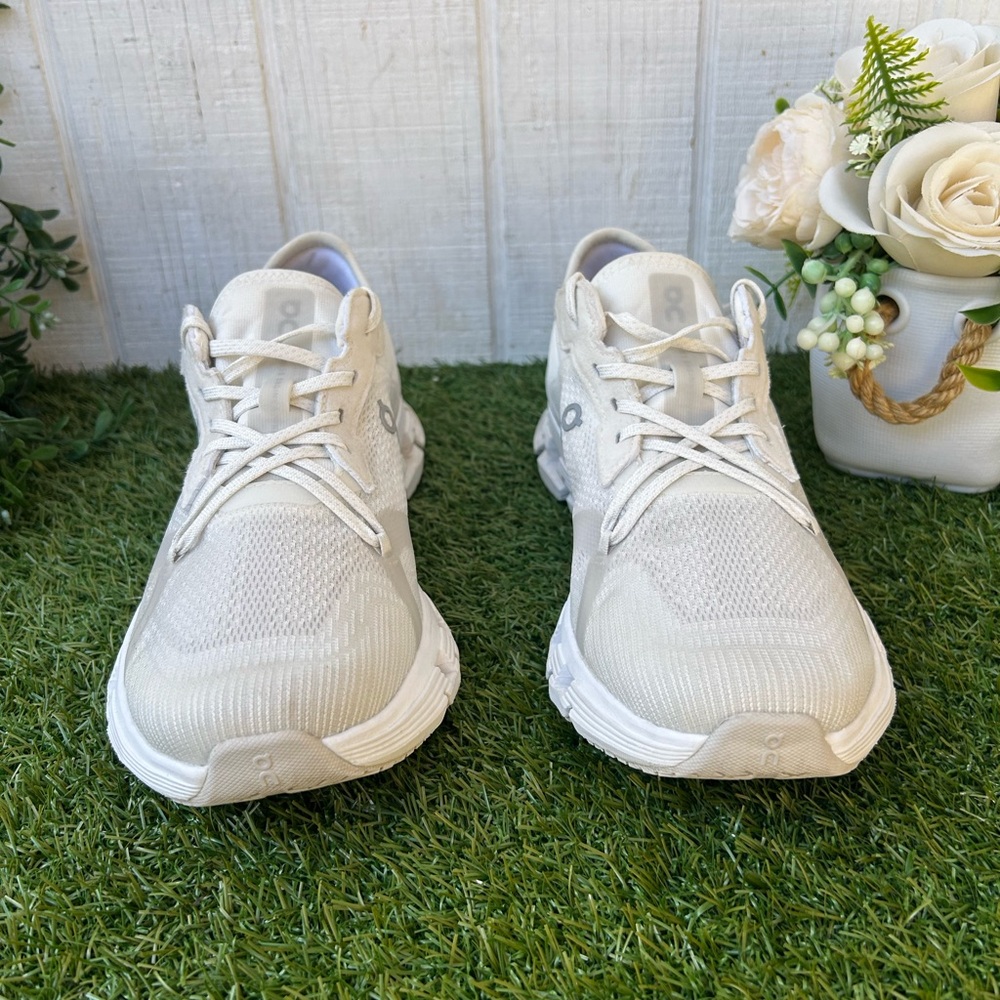 ON Cloud X 4 AD Athletic Shoe women 
$160 size 7.5 gently used
Color:White/ Wolf - Picture 11 of 16
